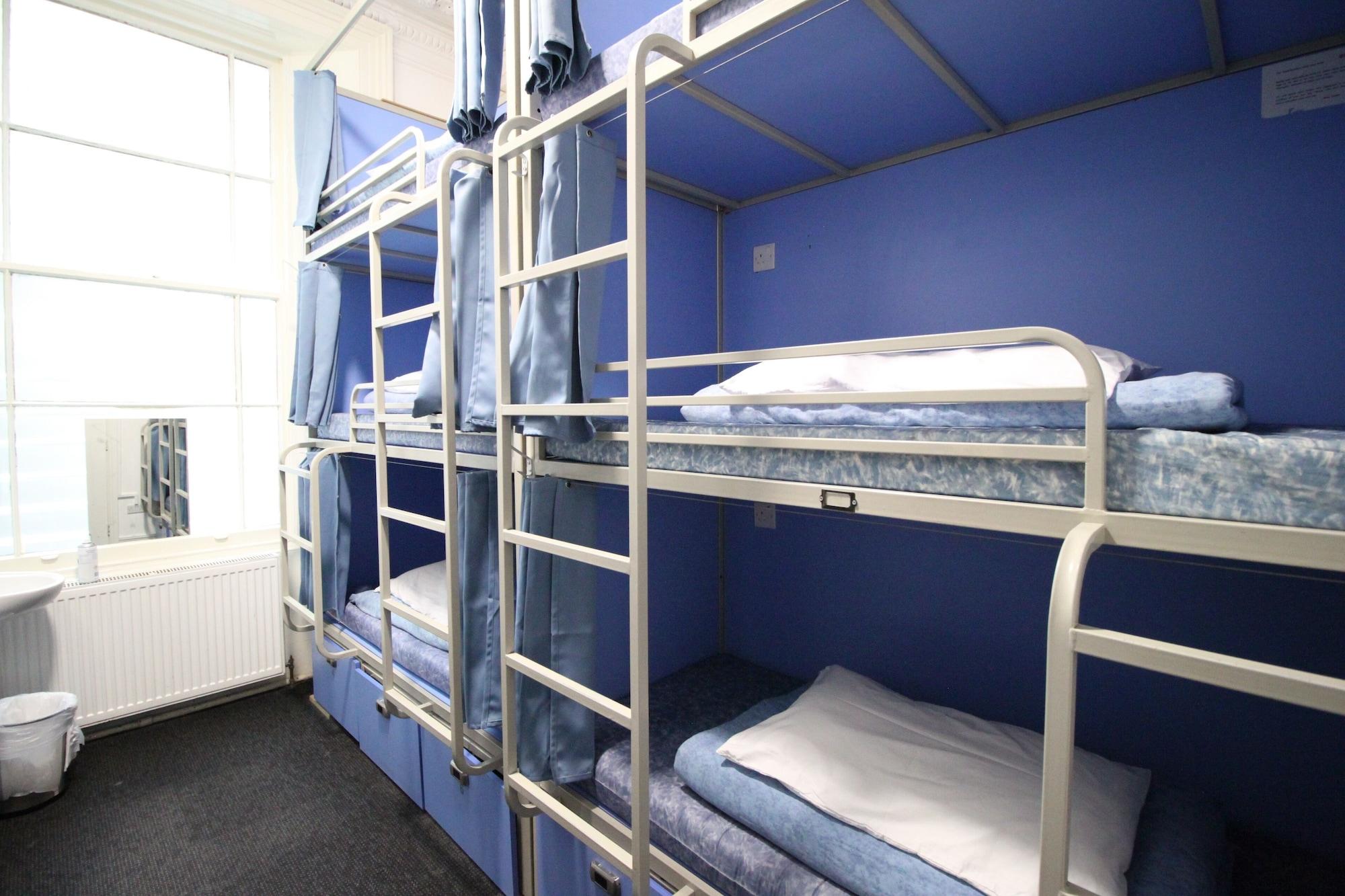 Smart Hyde Park Albergue *