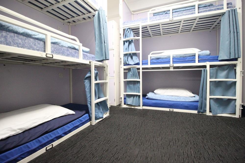 Smart Hyde Park Albergue
