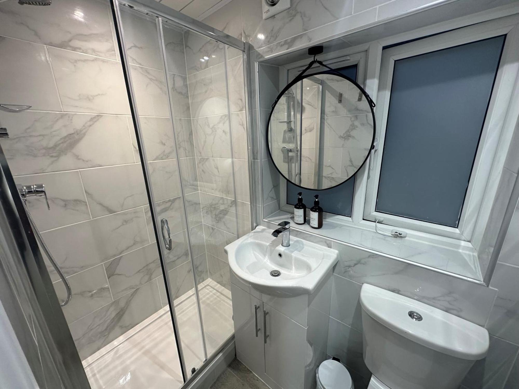 Smart Hyde Park Albergue